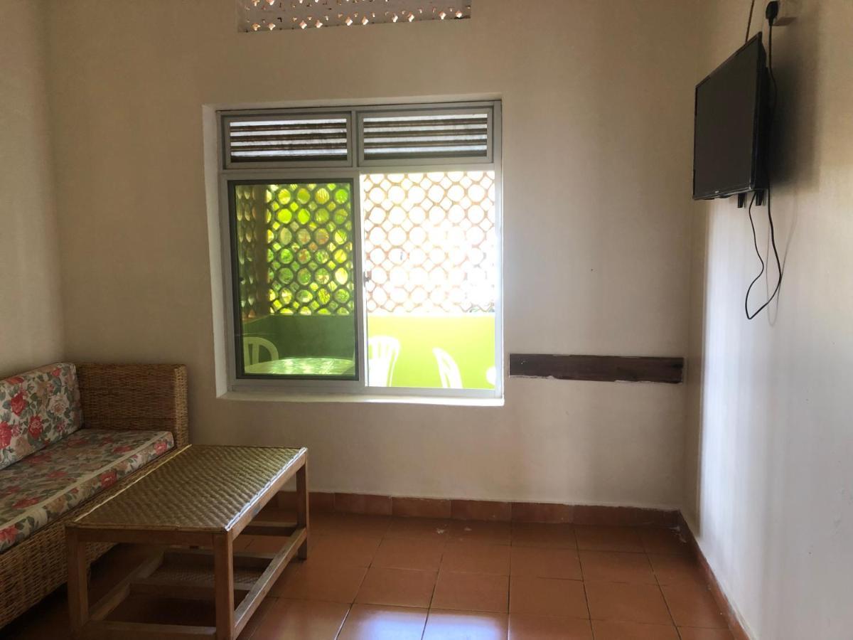Suba Motel Kihihi Εξωτερικό φωτογραφία